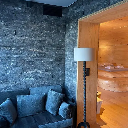 Hotel Hyades Mountain