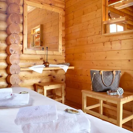 υάδες Mountain Hotel