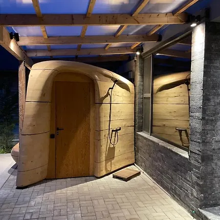 Hyades Mountain Kato Sinikia Trikalon