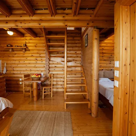 Hyades Mountain * Kato Sinikia Trikalon