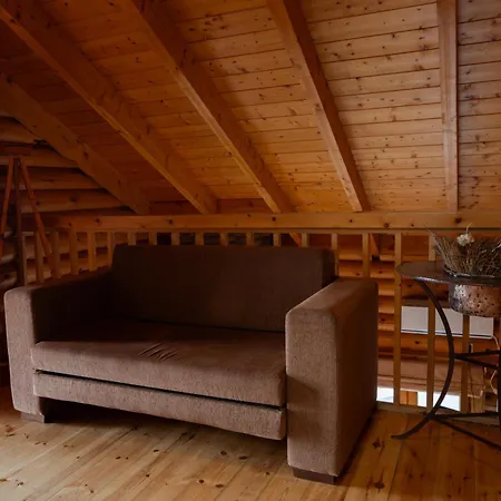 Hyades Mountain Kato Sinikia Trikalon