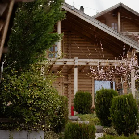 Hyades Mountain Kato Sinikia Trikalon