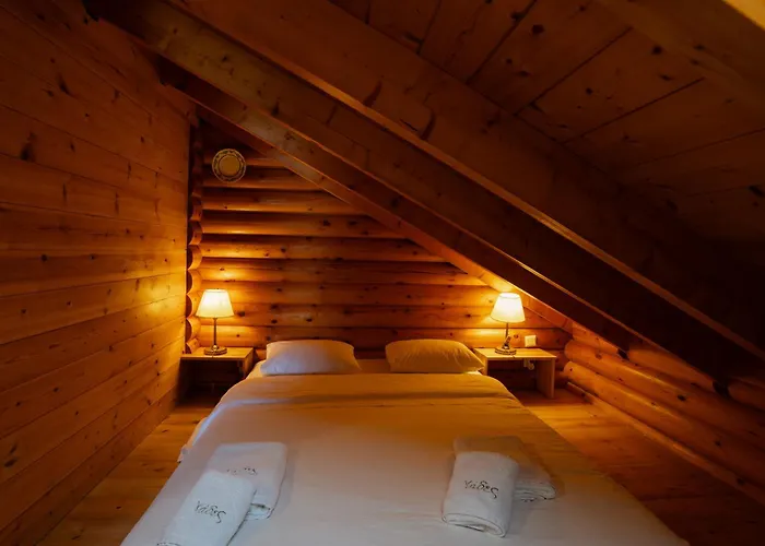 Hyades Mountain Hotel *