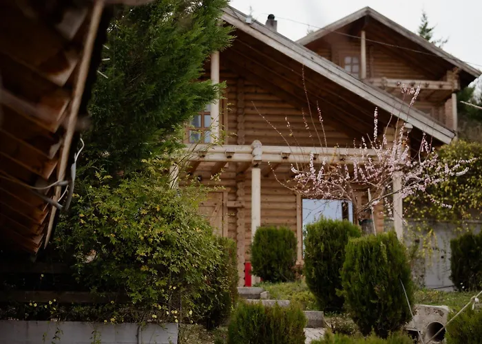 Hyades Mountain Kato Sinikia Trikalon